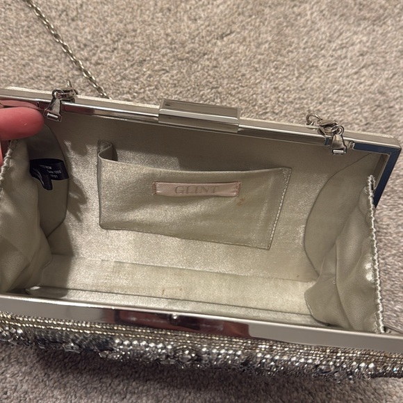Glint embellished beaded silver evening clutch shoulder bag - Picture 3 of 4